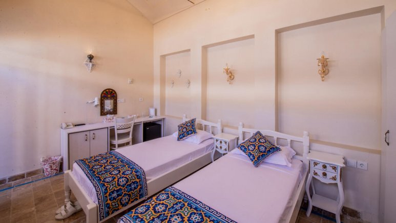 اتاق دو تخته توئین اقامتگاه سنتی آریانا کاشان